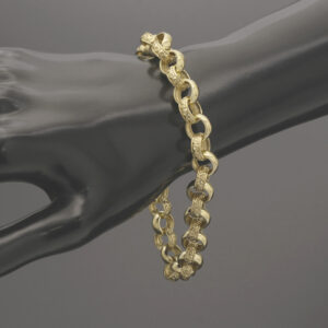 9ct Yellow Gold Patterned Belcher Bracelet 9&#8243; 10mm