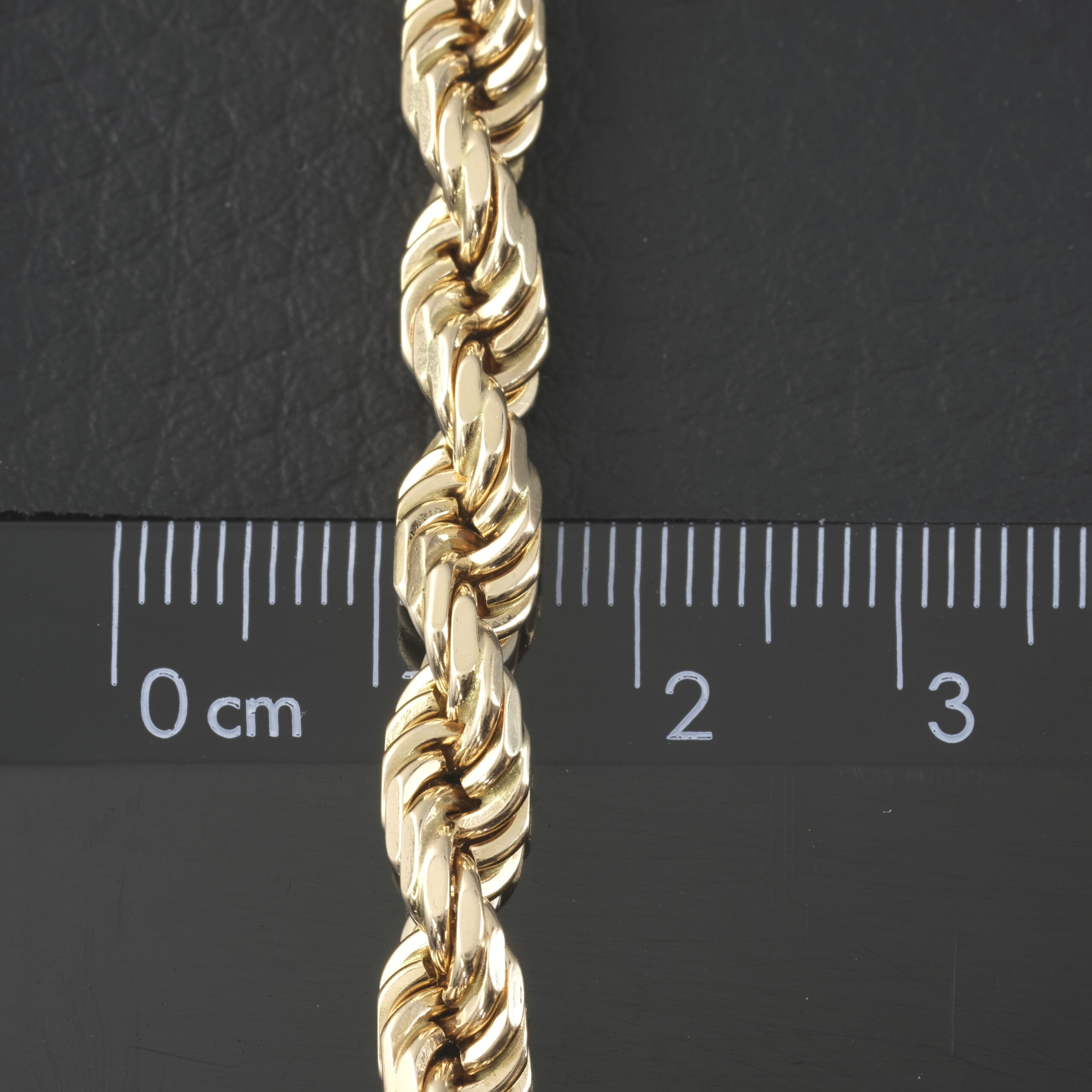9ct Rose Gold Diamond Cut Rope Chain 28" 5.5mm - Image 2