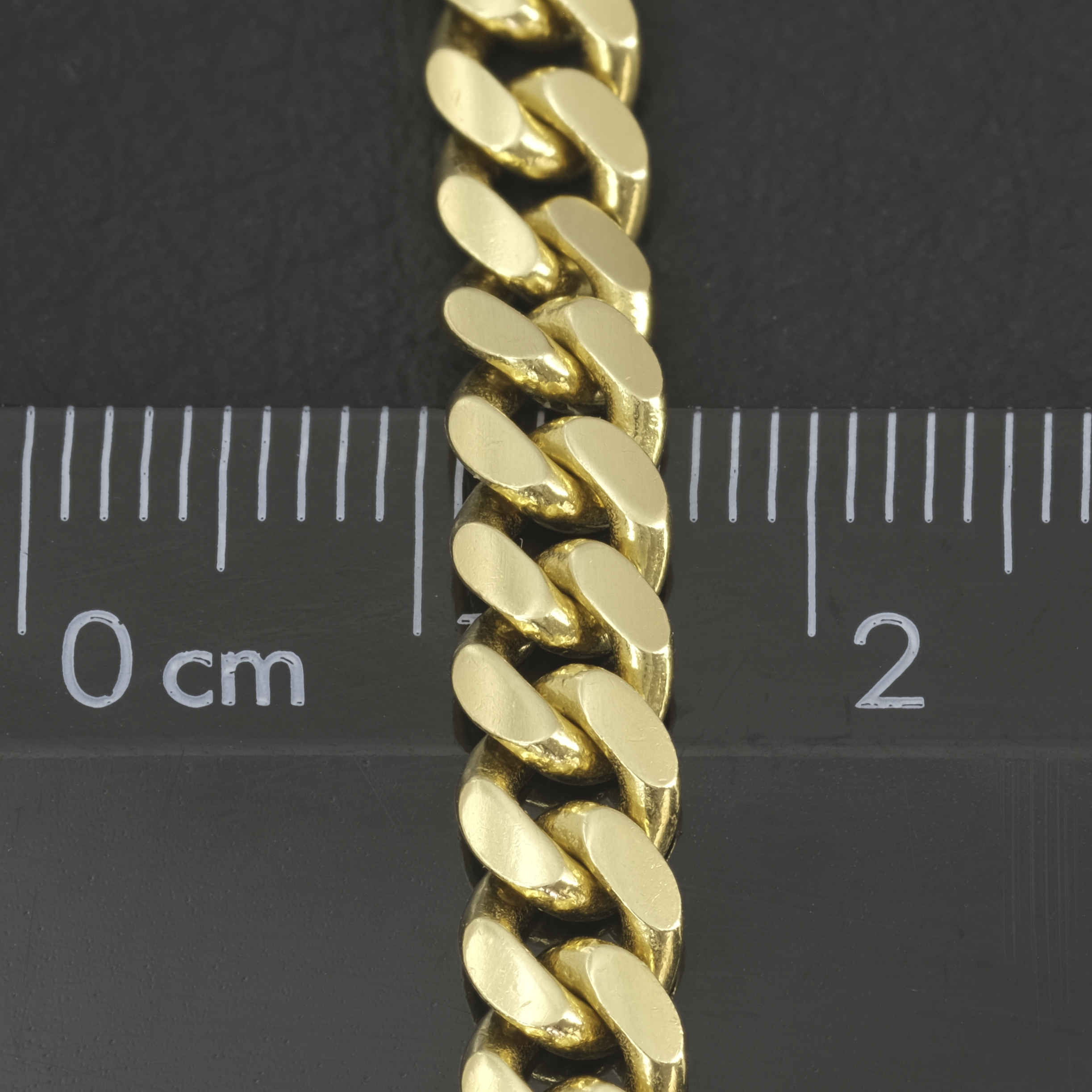 18ct Yellow Gold Curb Chain 26" 5.5mm - Image 3