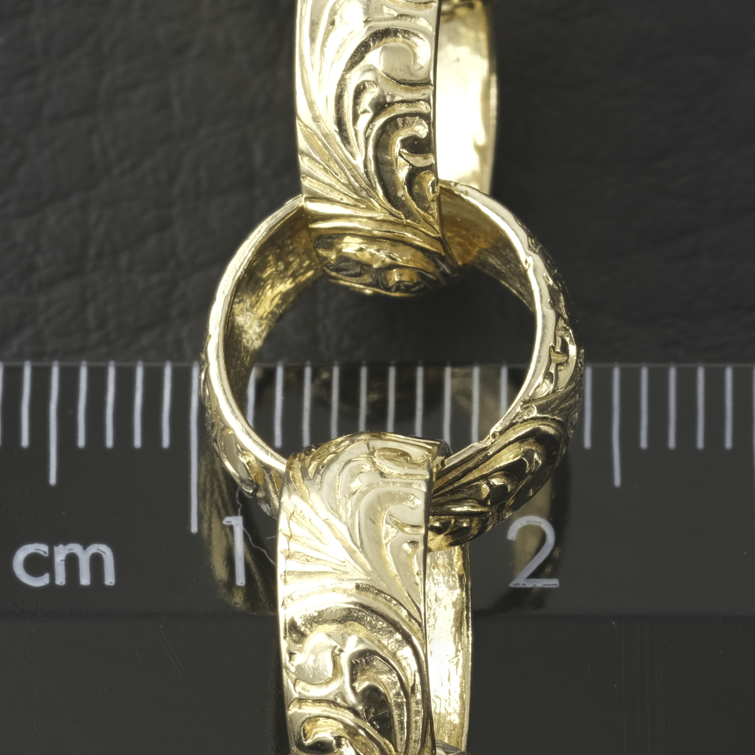 9ct Yellow Gold Patterned Belcher Bracelet 8" 13.5mm - Image 3