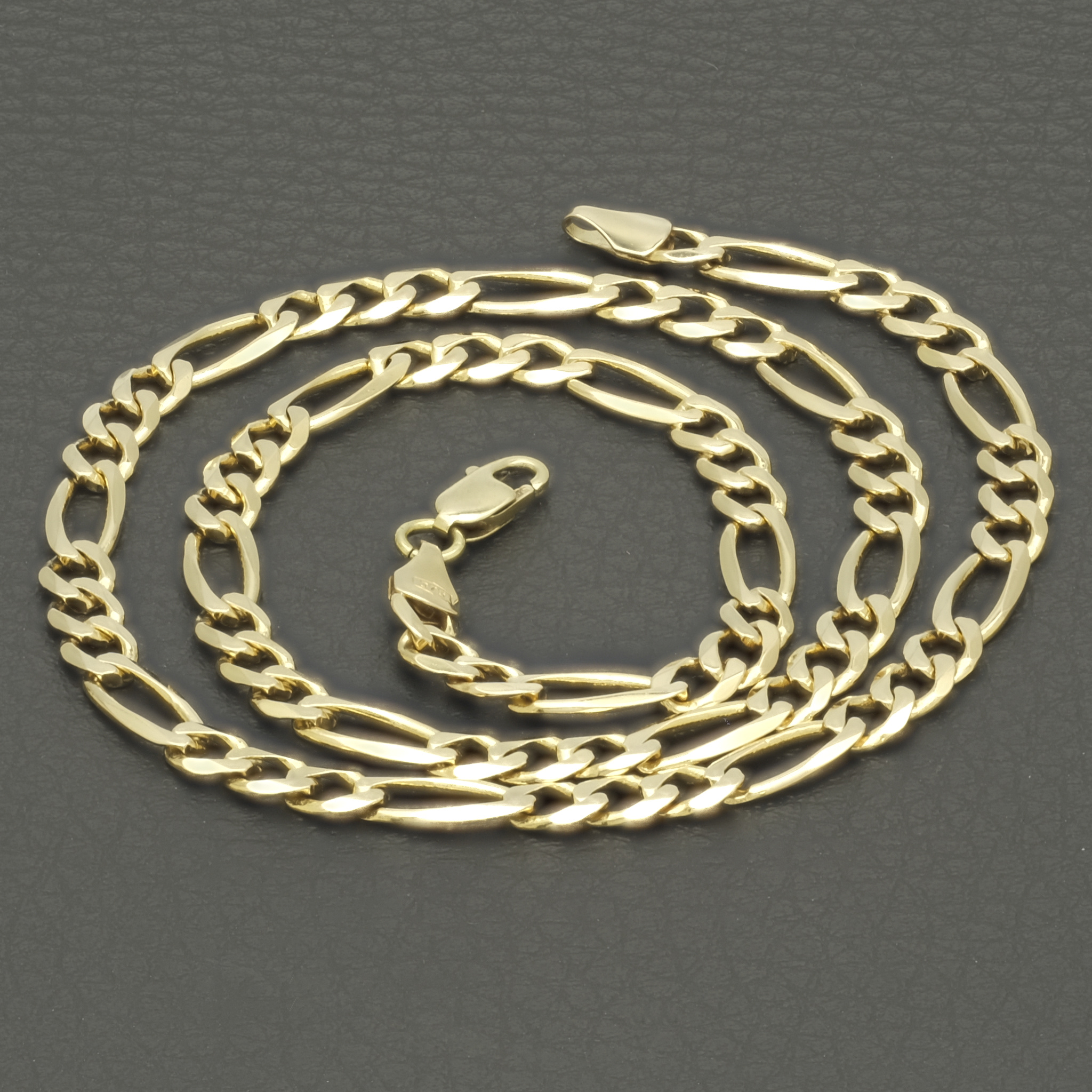 9ct Yellow Gold Figaro Chain 16" 5mm - Image 2