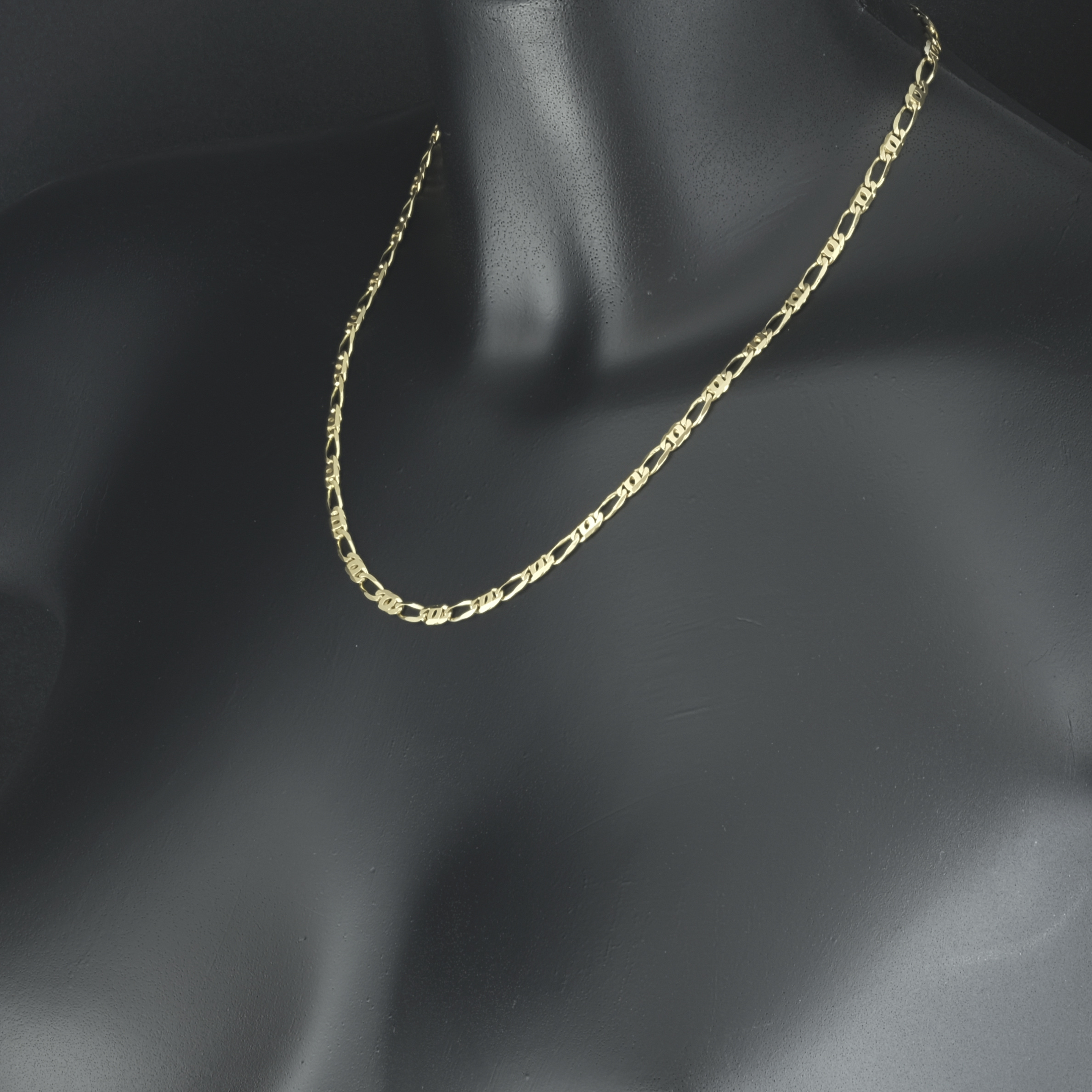 9ct Yellow Gold Figaro Chain 18" 4mm - Image 3