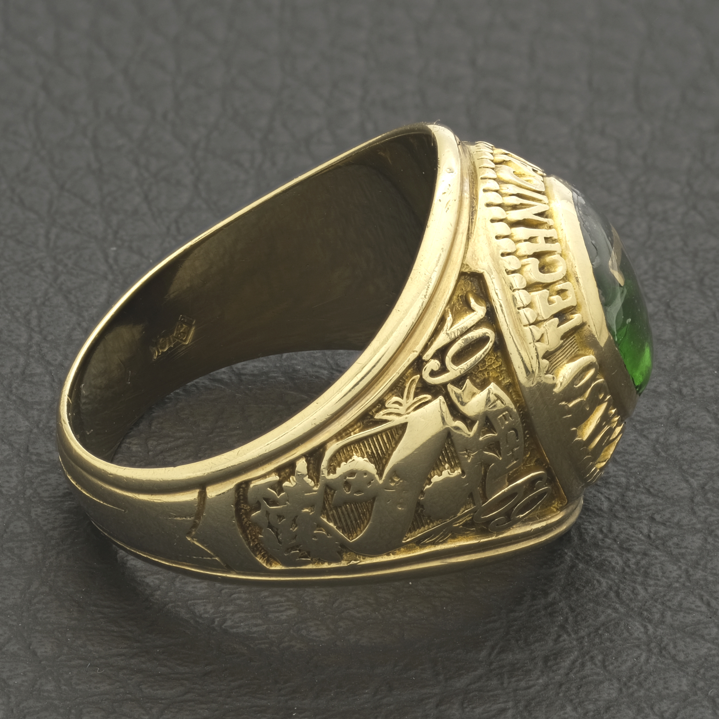 10ct Yellow Gold College Ring - Image 4