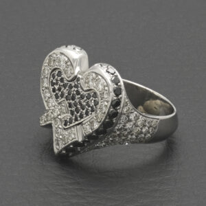 9ct White Gold 0.50ct Diamond & Black Diamond Heart Signet Ring
