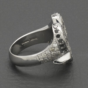 9ct White Gold 0.50ct Diamond & Black Diamond Heart Signet Ring