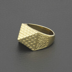 9ct Yellow Gold Pyramid Ring