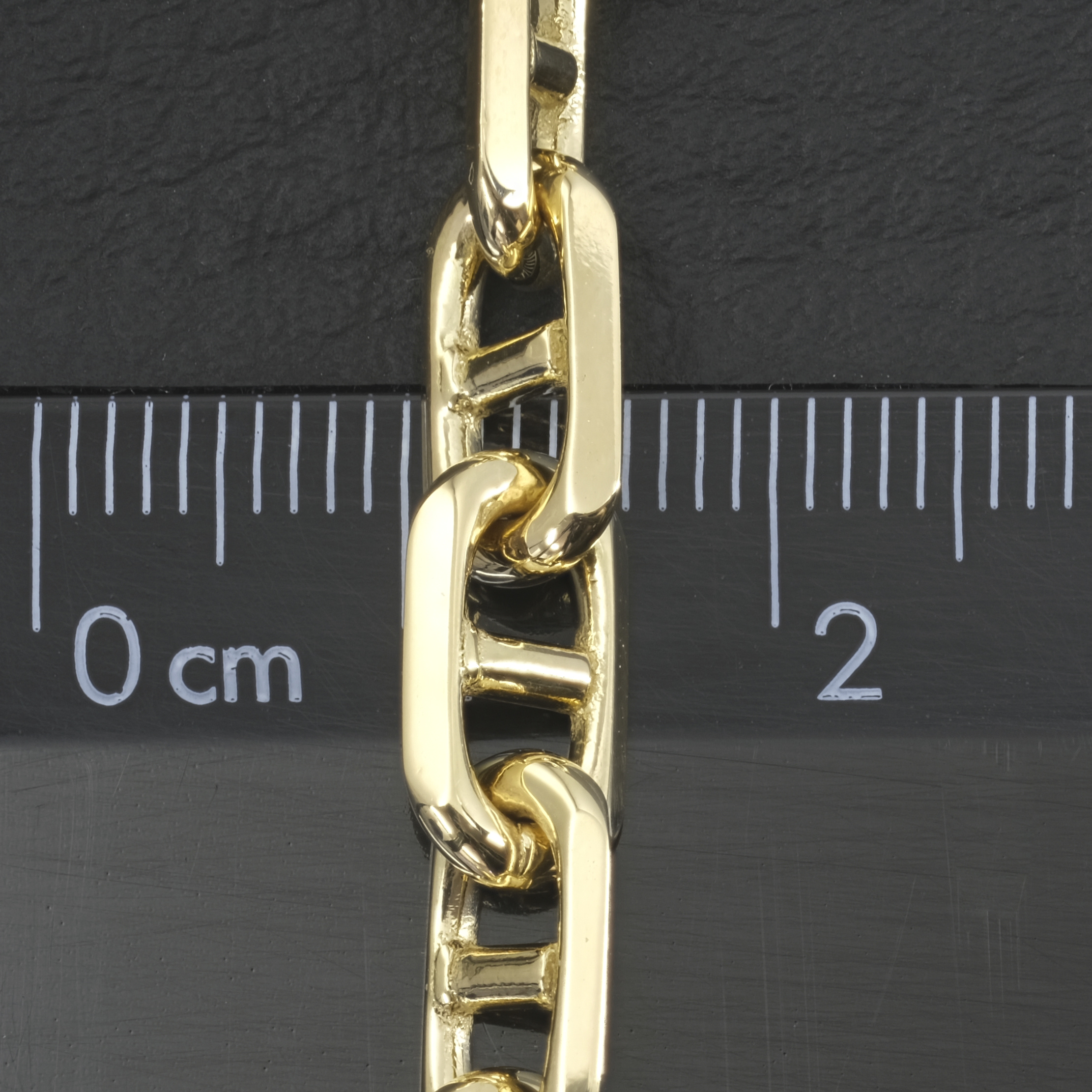 9ct Yellow Gold Marina Bracelet 8" 6.5mm - Image 4