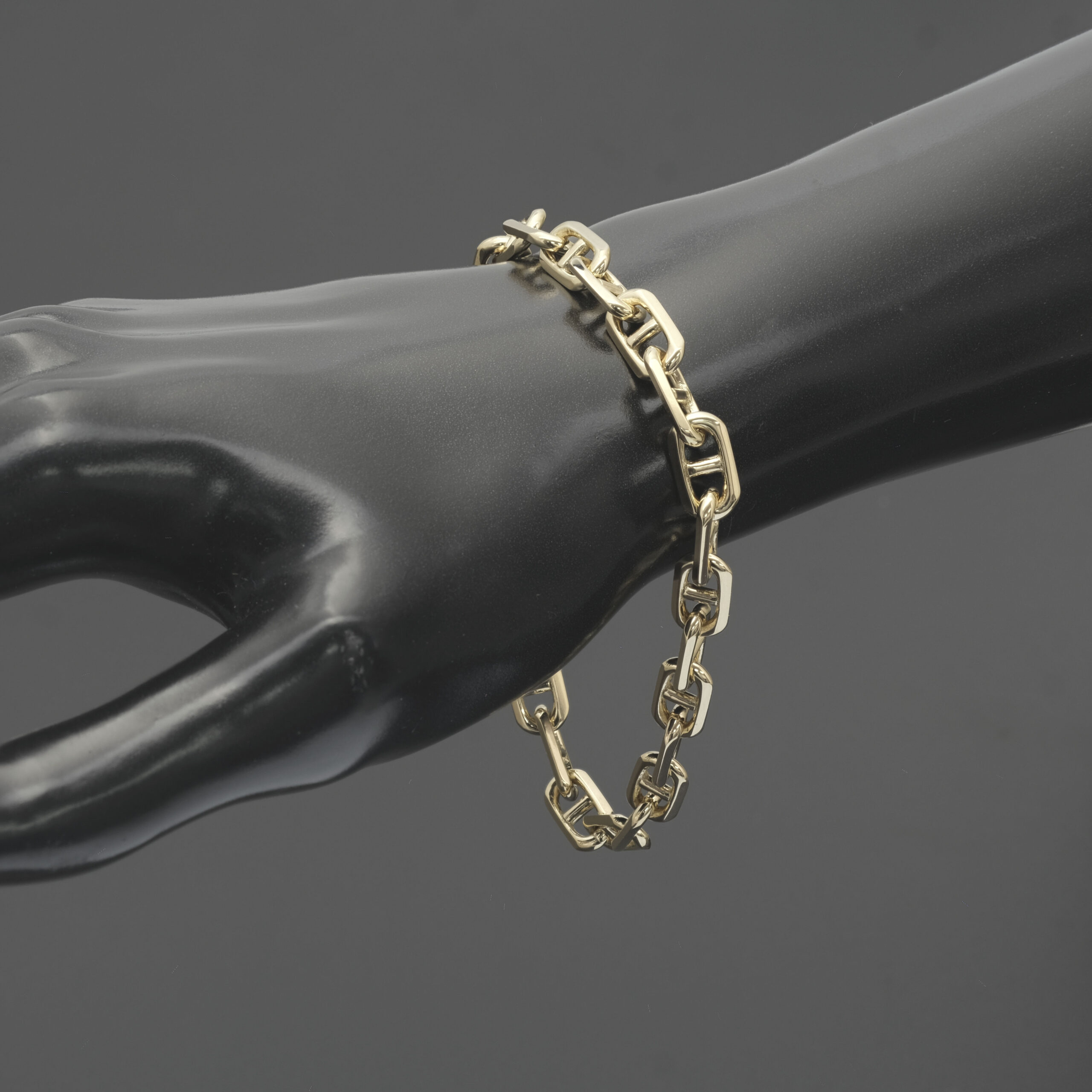 9ct Yellow Gold Marina Bracelet 8" 6.5mm - Image 2