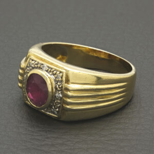 9ct Yellow Gold 0.05ct Diamond & Ruby Signet Ring