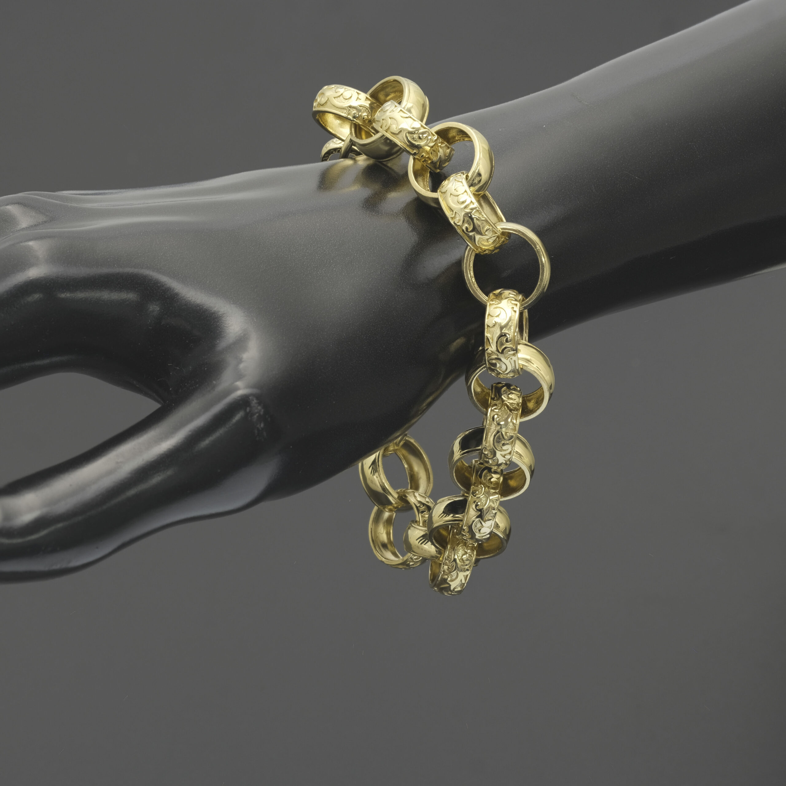 9ct Yellow Gold Patterned Belcher Bracelet 8.5" 13.5mm - Image 2