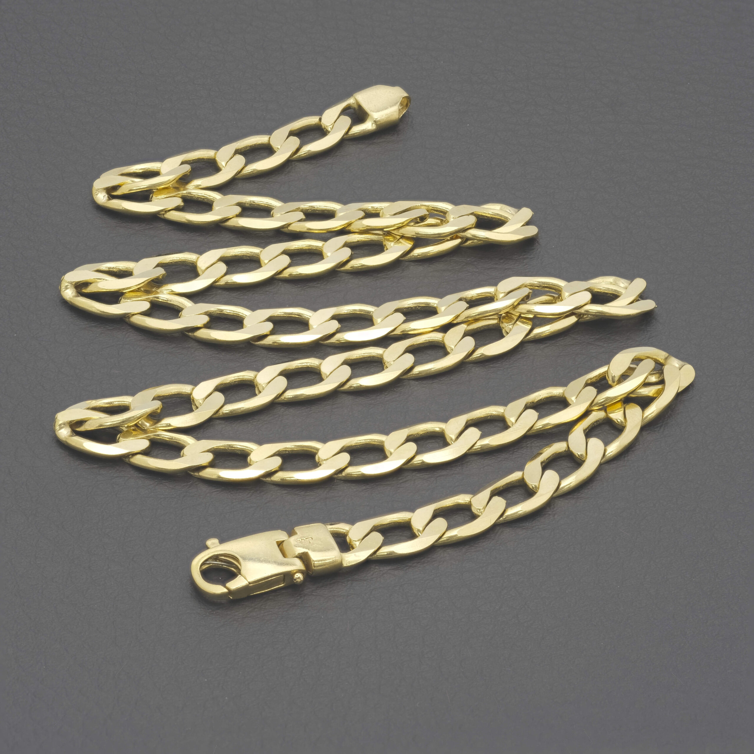 9ct Yellow Gold Curb Chain 20" 8mm - Image 2