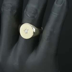 9ct Yellow Gold 0.10ct Diamond Signet Ring