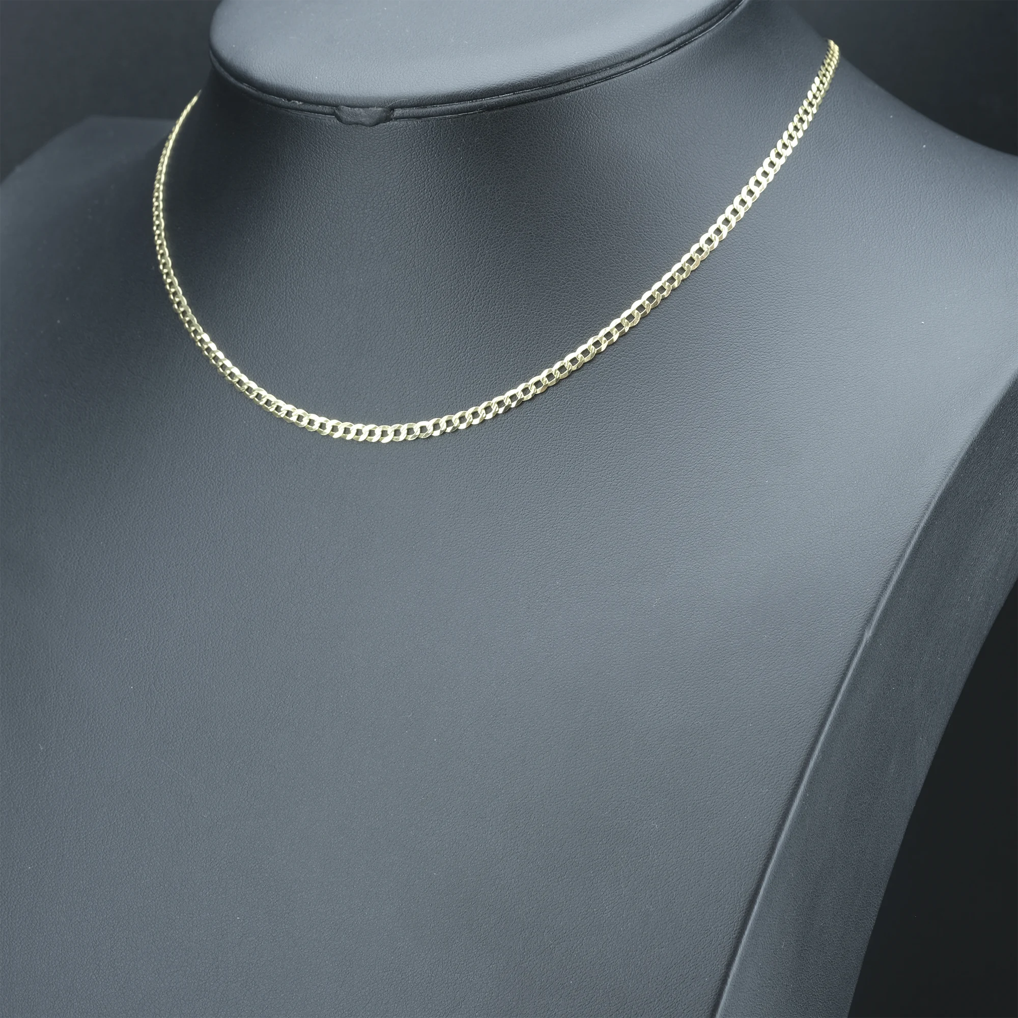 9ct Yellow Gold Curb Chain 18″ 3.5mm - Image 2