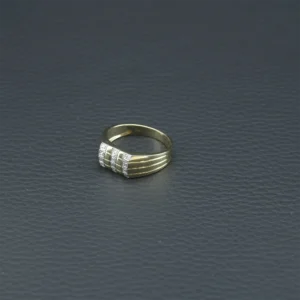 9ct Yellow Gold 0.10ct Diamond Signet Ring