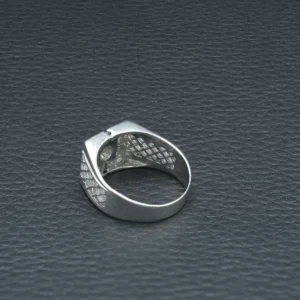 18ct White Gold Diamond Ring