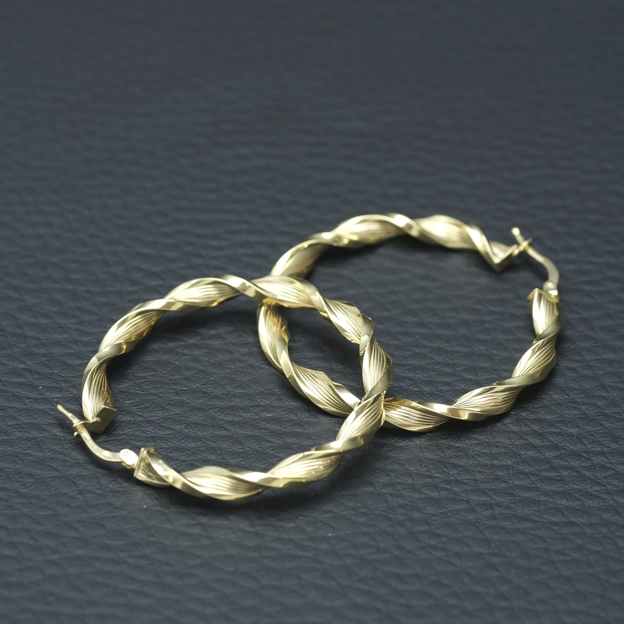 9ct Yellow Gold Twist Hoop Earrings - Image 2