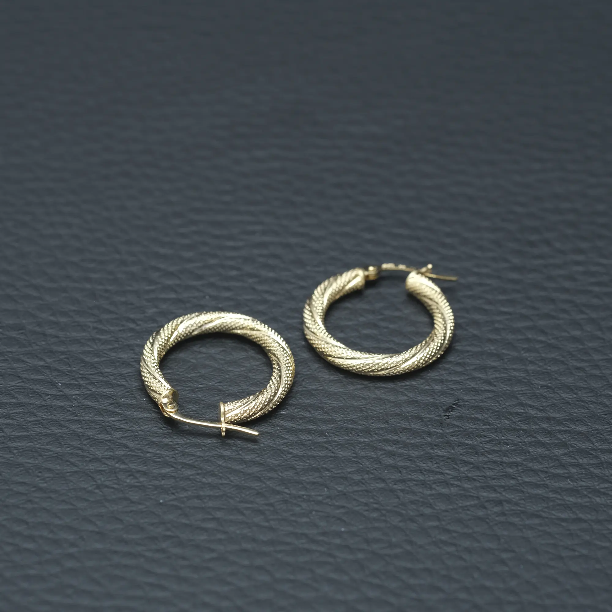 9ct Yellow Gold Textured Twist Hoop Earrings - Image 2