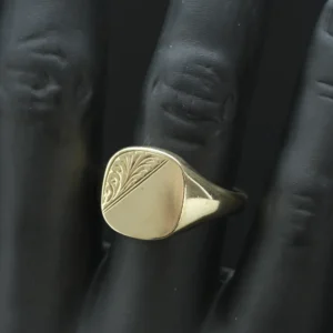 9ct Yellow Gold Signet Ring