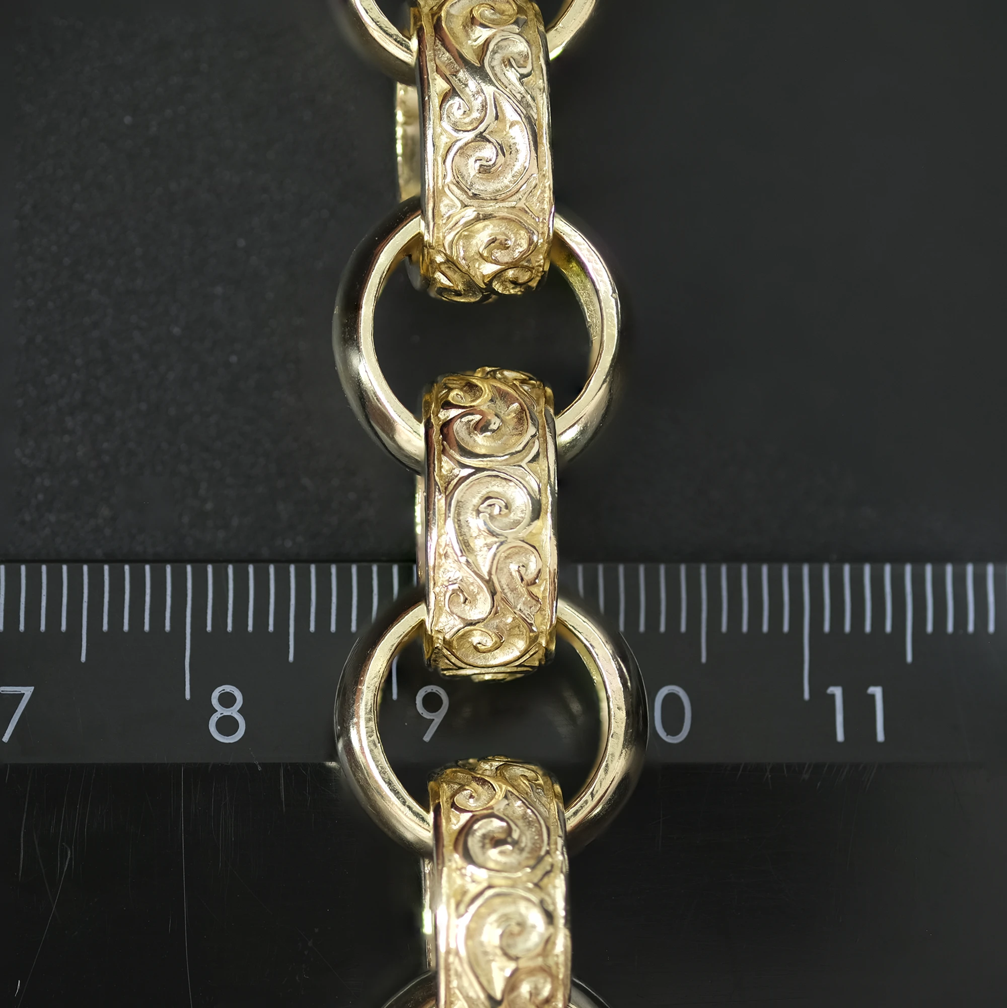9ct Yellow Gold Patterned Belcher Bracelet 9″ 15mm - Image 3