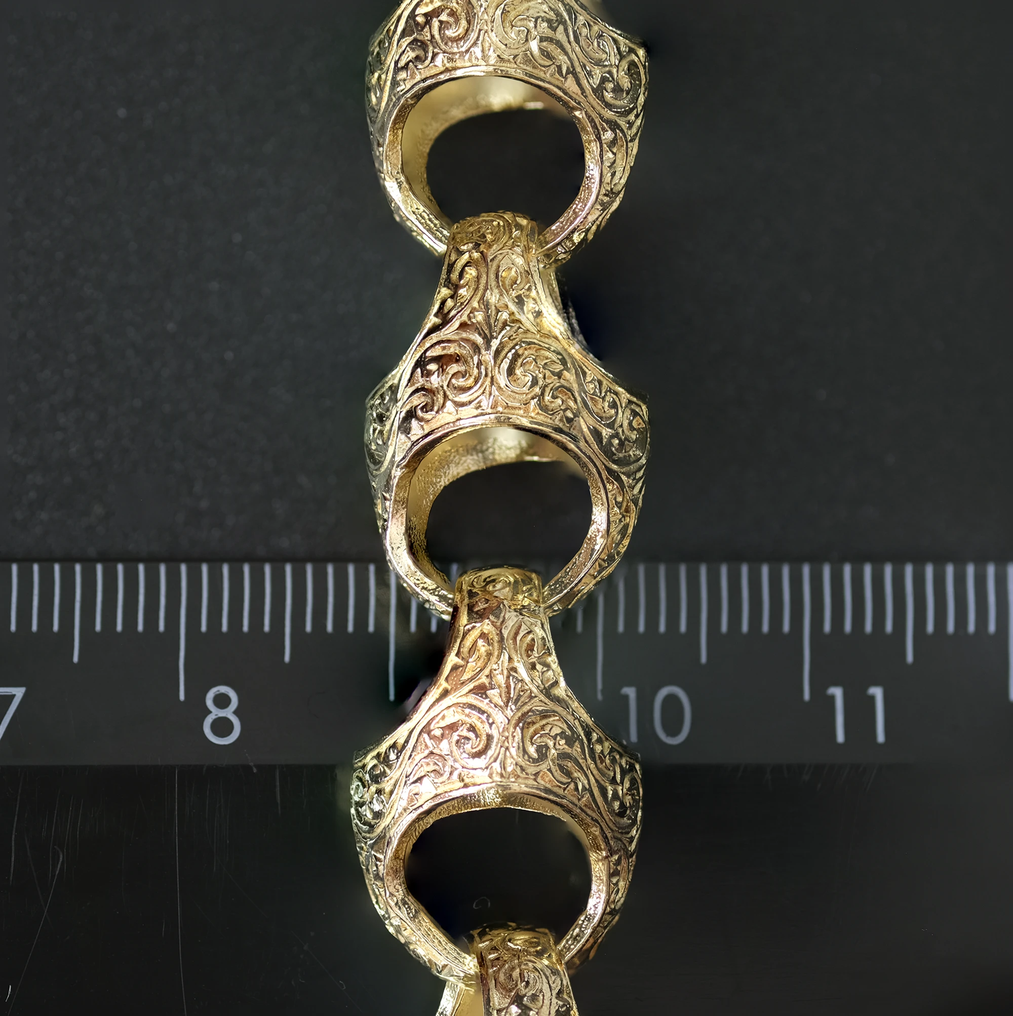 9ct Yellow Gold Acorn Bracelet 9.5" 14mm - Image 2