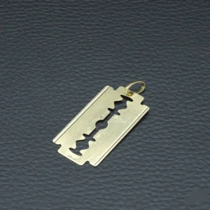 18ct Yellow Gold Razor Pendant