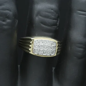 9ct Yellow Gold 0.20ct Diamond Signet Ring