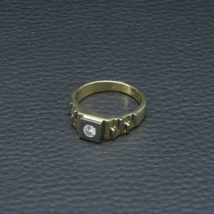 18ct Yellow Gold 0.20ct Diamond Watch Strap Ring