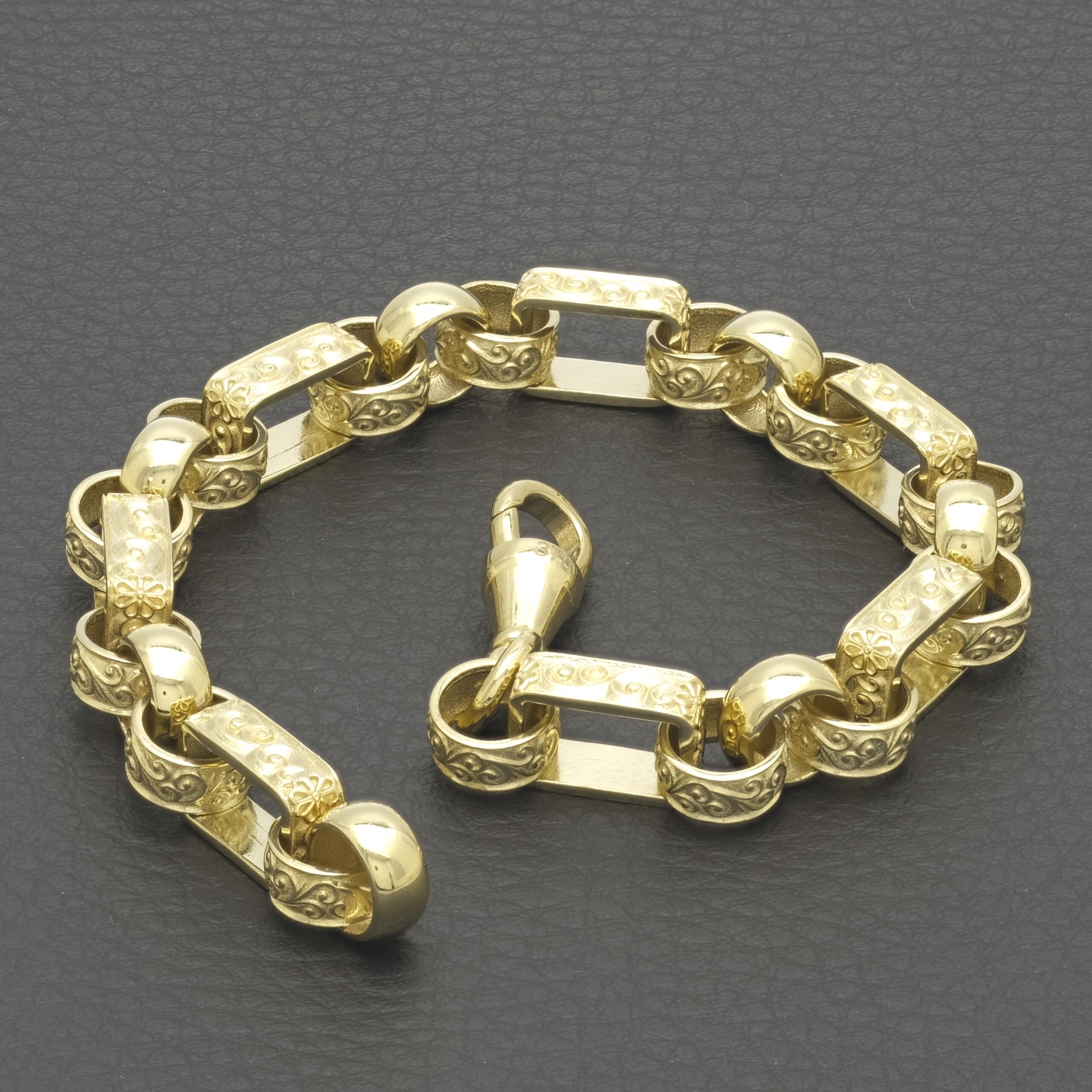9ct Yellow Gold Gypsy Link Bracelet 8.5" 8.5mm - Image 4