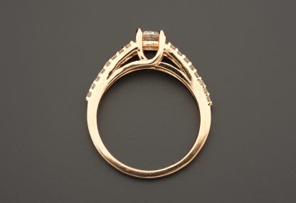 9ct Rose Gold 0.50ct Diamond Ring & Diamond Shoulders