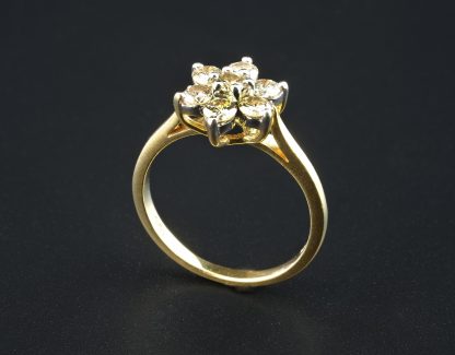 18ct Yellow Gold 1.00ct Diamond Cluster Ring