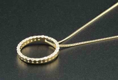 18ct Yellow Gold Diamond Circle Pendant & Chain