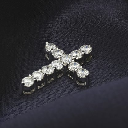 14ct White Gold 1.78ct Diamond Cross Pendant - Image 2