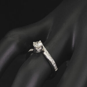 18ct White Gold 0.55ct Round Diamond Ring