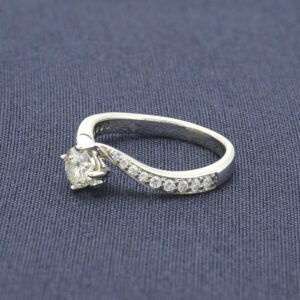 18ct White Gold 0.55ct Round Diamond Ring