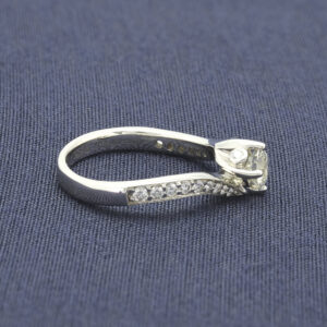 18ct White Gold 0.55ct Round Diamond Ring