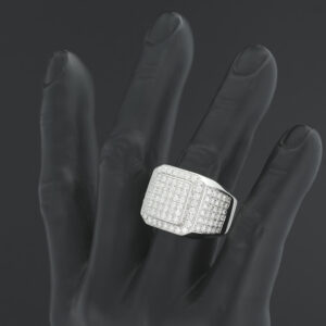 14ct White Gold 5.25ct Diamond Signet Ring