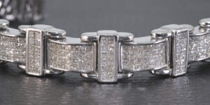 14ct White Gold 27.70ct Diamond Bracelet 8.5&#8243; 14mm