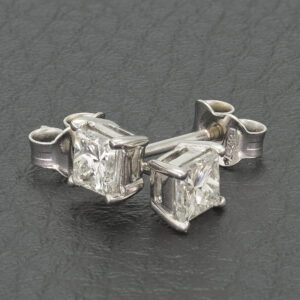 18ct White Gold 1.11ct Princess Cut Diamond Stud Earrings