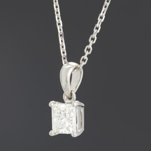 18ct White Gold 1.02ct Princess Cut Diamond Necklace