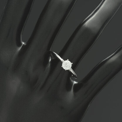 18ct White Gold 0.50ct Diamond Solitaire Ring - Image 4