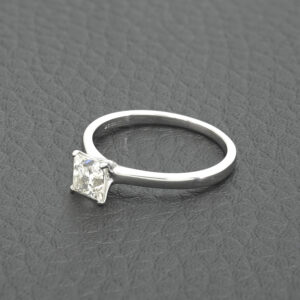 18ct White Gold 0.80ct Princess Cut Single Stone Diamond Ring