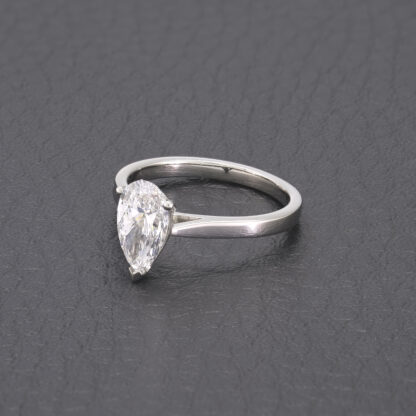 Platinum 1.01ct Pear Diamond Solitaire Ring - Image 2