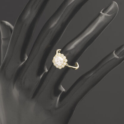 18ct Yellow Gold 1.35ct Diamond Cluster Ring - Image 4
