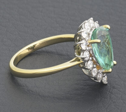 18ct Yellow Gold 0.62ct Diamond And Emerald Pear Halo Ring - Image 3