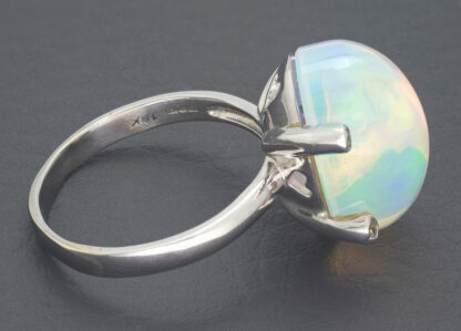 18ct White Gold 0.15ct Diamond And Opal Dress Ring - Image 3