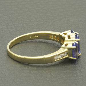 18ct Yellow Gold 0.09ct Diamond And 2.05ct Tanzanite 3 Stone Ring
