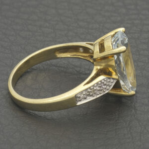 9ct Yellow Gold 4.55ct Aqua And 0.03ct Diamond Ring