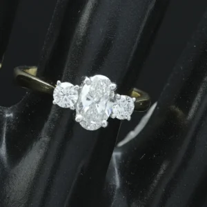 18ct Yellow Gold 0.95ct Diamond 3 Stone Ring