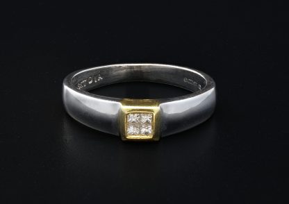 18ct White Gold Princess Cut Diamond Cluster Ring