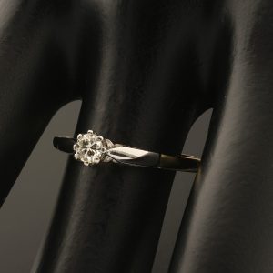 18ct Yellow & white gold 0.20ct diamond solitaire ring